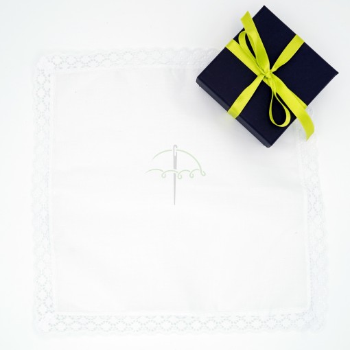 Pañuelo boda bordado personalizado con caja regalo