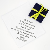Pañuelo blanco caballero bordado con frase para boda